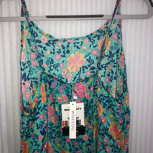 Women dress - Picture 4 of 5